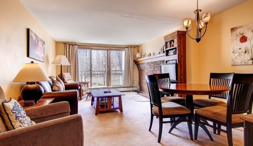 Condo, 2 Bedrooms