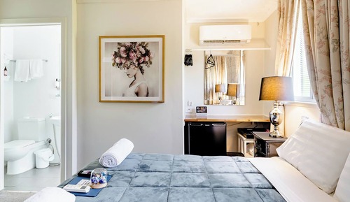 Economy Room