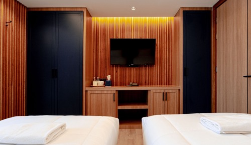 Deluxe Twin Room with Balcony