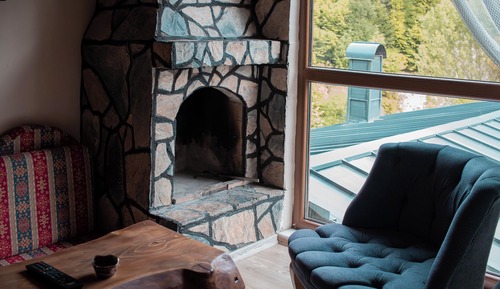 Business Chalet, 3 Bedrooms, Fireplace, Mountain View
