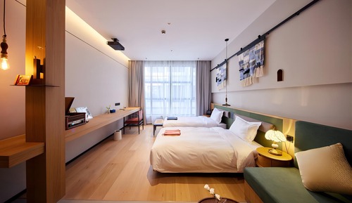 Standard Twin Room