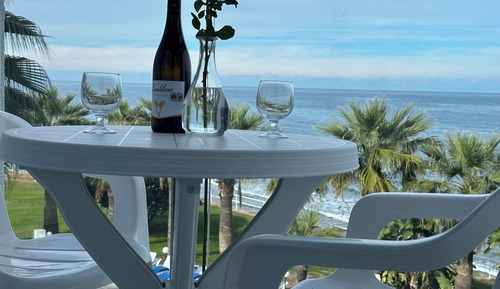 Single Room, Sea View