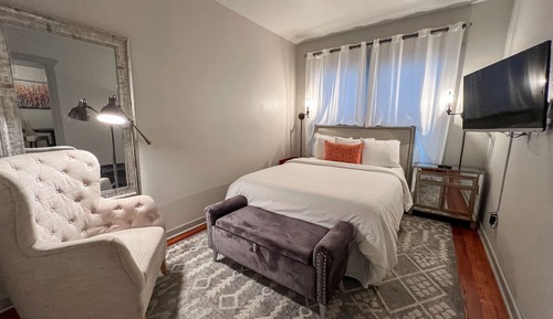Executive Studio Suite