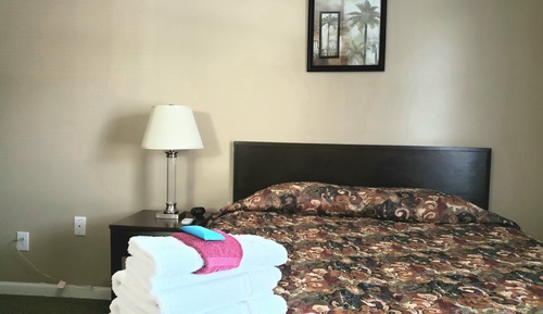Standard Suite, 3 Bedrooms, Non Smoking, 2 Bathrooms