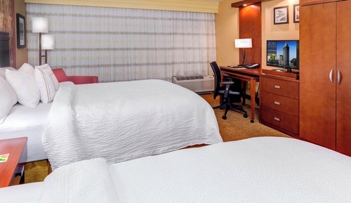 Room, 2 Queen Beds (Hearing Accessible)