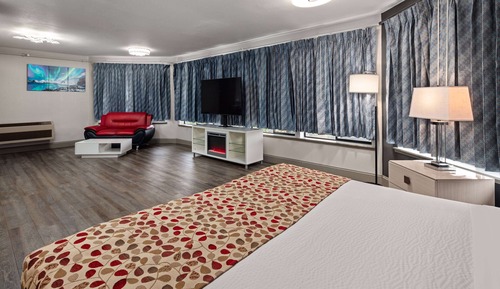 Honeymoon Suite, 1 King Bed, Non Smoking