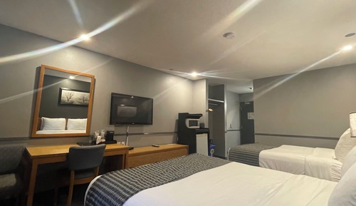 Room, 2 Queen Beds, Non Smoking