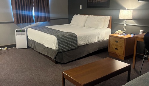 Room, 1 King Bed, Non Smoking