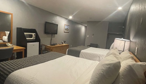 Room, 2 Queen Beds, Accessible, Non Smoking