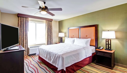 Room, 1 King Bed, Non Smoking (Waterview)