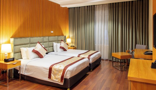 Twin Room with City View