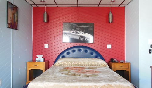 Suite, 1 Queen Bed, Hot Tub