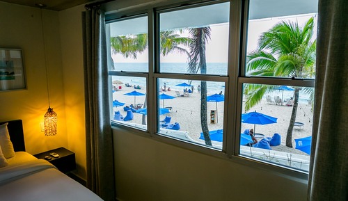 Deluxe Room, King or Queen, Ocean View
