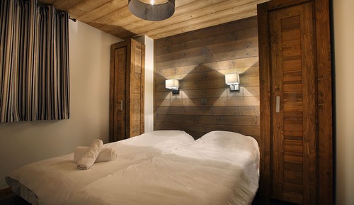 Apartment, Multiple Bedrooms