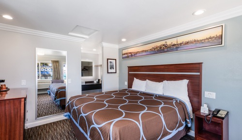 Superior Room, 1 King Bed