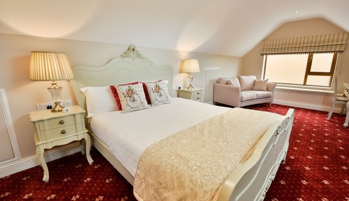 Classic Twin Room
