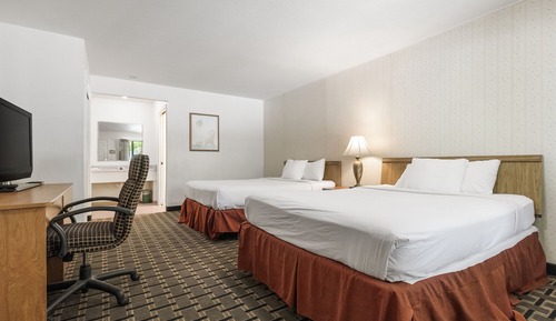 Standard Double Room, 2 Queen Beds, Non Smoking, Refrigerator & Microwave