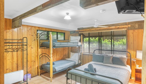 Traditional Apartment, 2 Bedrooms
