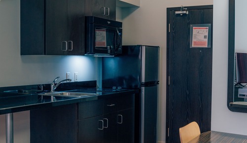 Deluxe Room, 1 King Bed, Non Smoking, Kitchenette