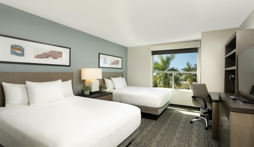 Room, 2 Queen Beds, Bay View (Den, No Sofabed)