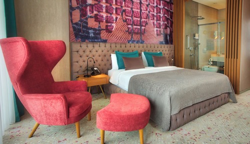 Deluxe Room, City View