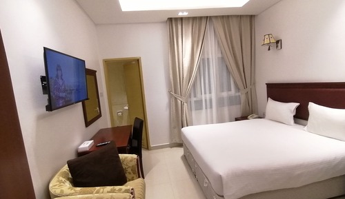 Standard Room, 1 King Bed, Bathtub