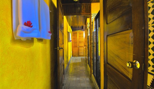 Villa, 2 Bedrooms, Refrigerator, Lake View (Queen Cottage)