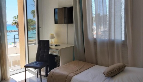 Quadruple Room, Sea View