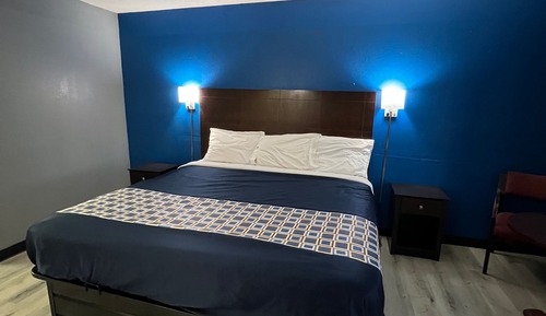 Standard Room, 1 King Bed, Non Smoking