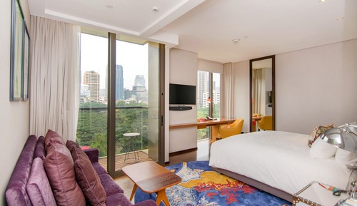 Standard Room, 1 King Bed, Balcony