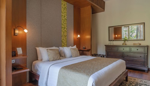 5 Bedrooms Anandita Residence