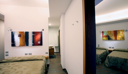 Family Room, Connecting Rooms