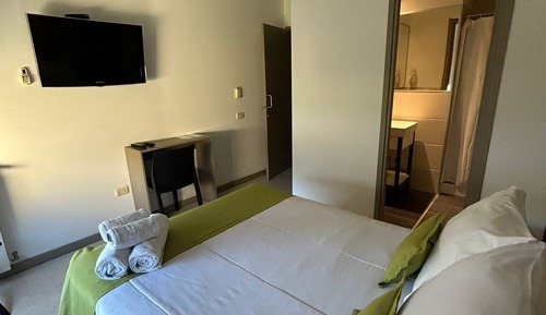 Standard Room, Private Bathroom