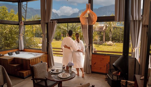 Honeymoon Chalet, Jetted Tub, Mountain View