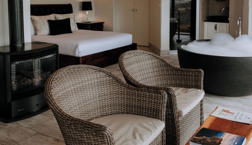 Deluxe Studio Suite