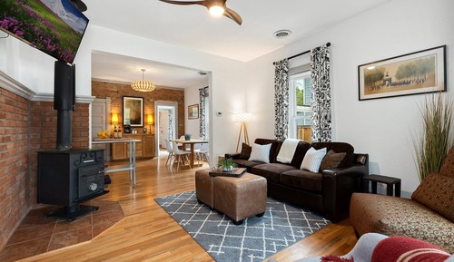 House, Multiple Beds, Patio, Garden View (522 W. Magnolia St.)