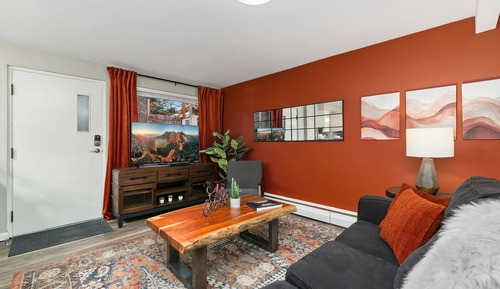 Condo, 1 Queen Bed with Sofa bed, Patio, Garden View (220 Peterson St Unit 3)
