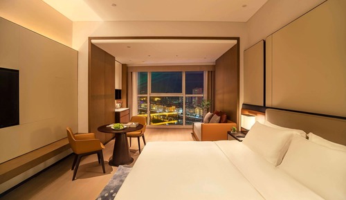 Deluxe Room, 1 King Bed, Non Smoking