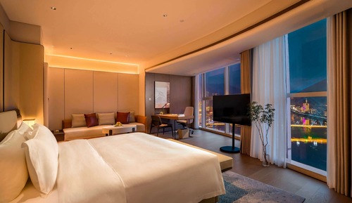 Deluxe Suite, 1 King Bed, Non Smoking
