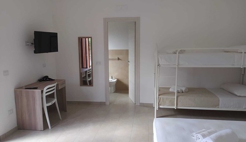 Standard Quadruple Room