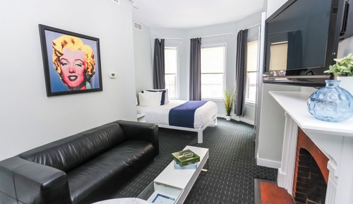 Signature Room