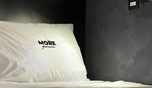 Dormitorio Misto com Escrivaninha