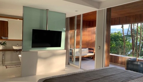 Luxury Double Room, 1 King Bed, Beach View