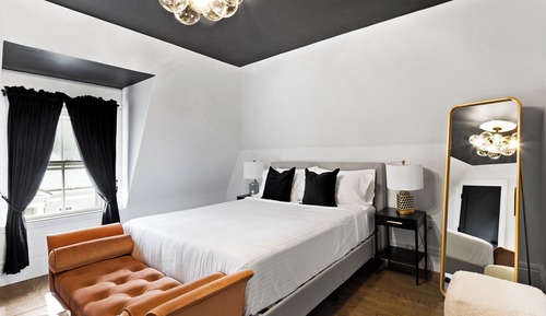 Classic Room, 1 Queen Bed