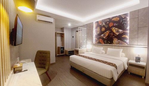 Executive Room
