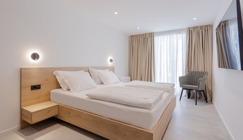 Superior Room, 1 King Bed