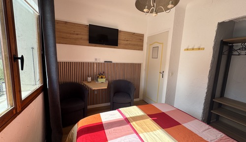 Basic Double Room, Non Smoking (1)