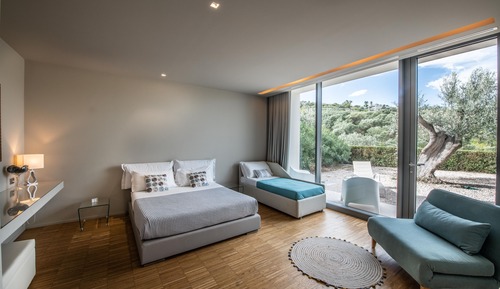 Superior Triple Room, Multiple Beds, Partial Sea View