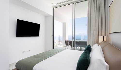 Suite, 2 Bedrooms, Private Pool (B2.1)