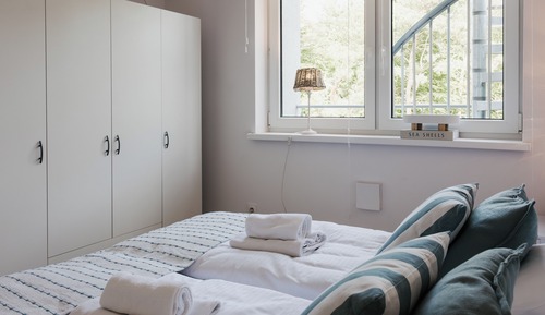 Apartment (37A with roof terrace)